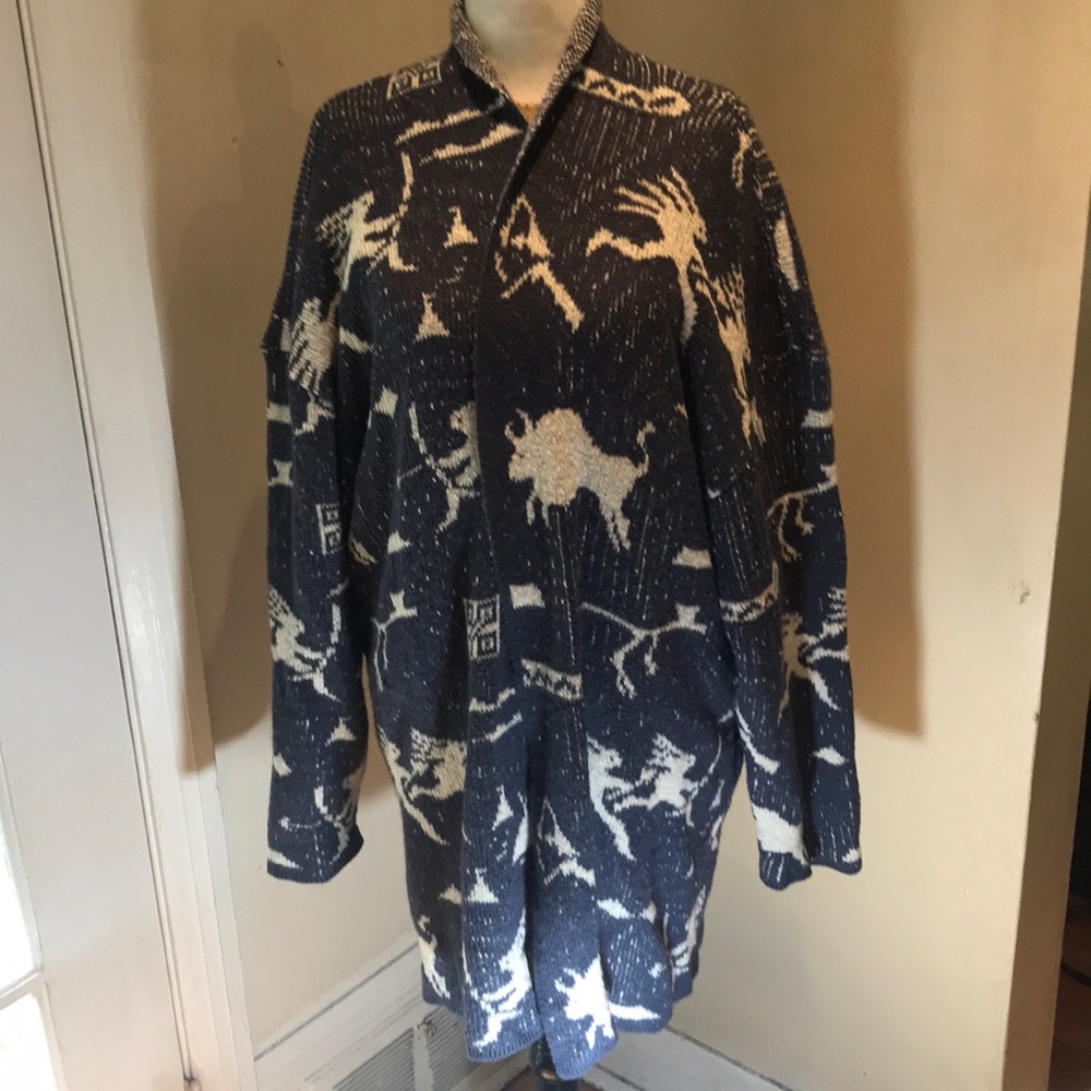 “LINDA LUNDSTROM” Tribal Print Waterfall Sweater. - Picture 2 of 12